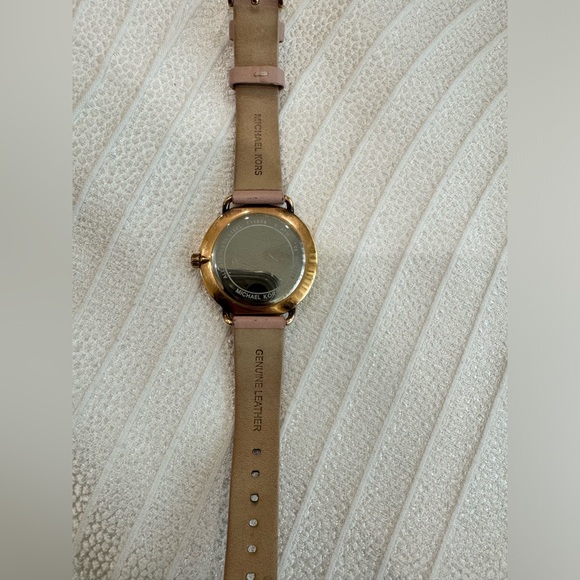 Michael Kors Portia Stainless Steel Quartz Leather Strap Watch - Picture 3 of 9